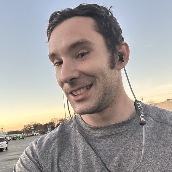 Meet your Posher, Chris - Picture 1 of 1